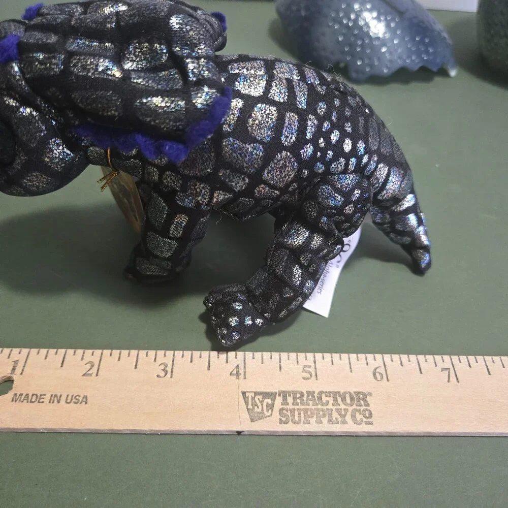 Hallmark Dinotopia Dinosaur - Picture 8 of 10